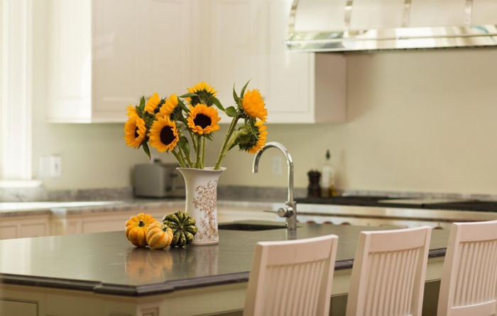 驅(qū)潮防霉，除濕機悄聲造干爽環(huán)境